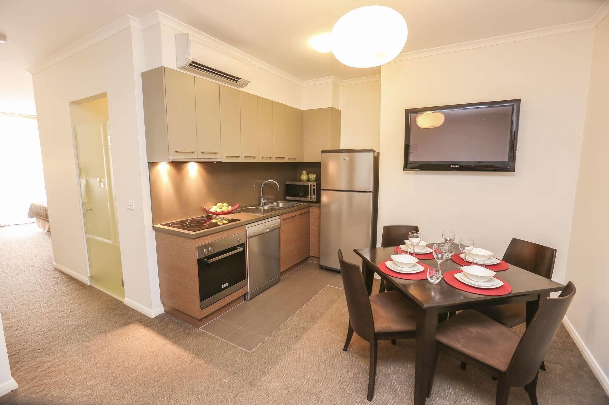 Aparthotel Indulge - Ontario 4*